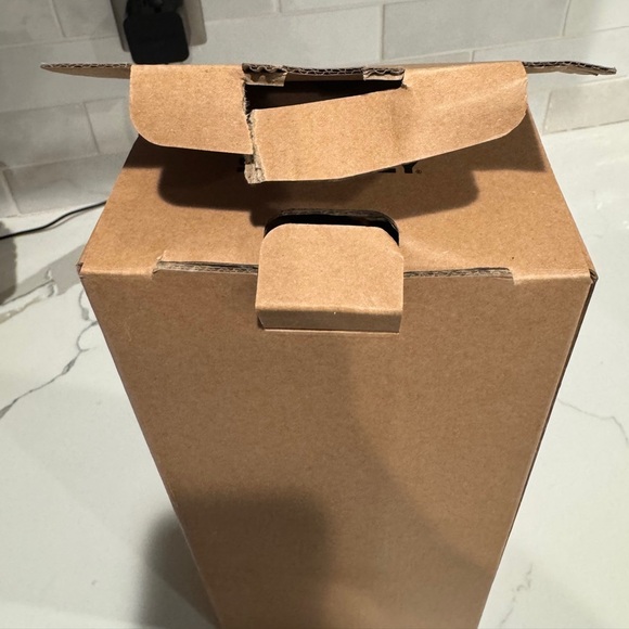 Stanley 40oz Mistletoe Twist Limited Edition - Picture 10 of 10